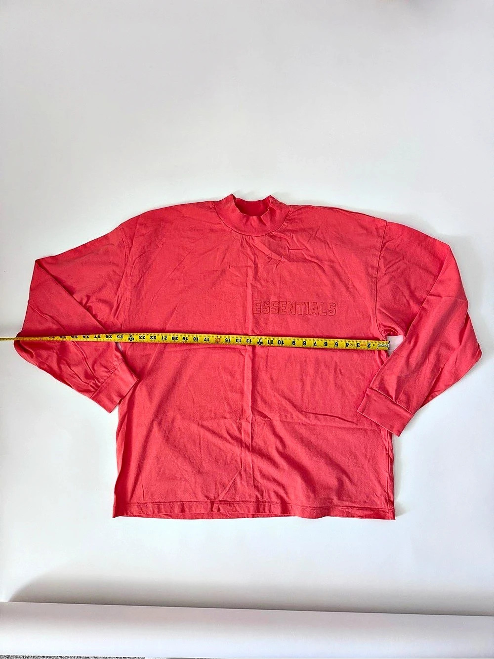 Essentials Pullover Sweatshirt in Pink Size Large